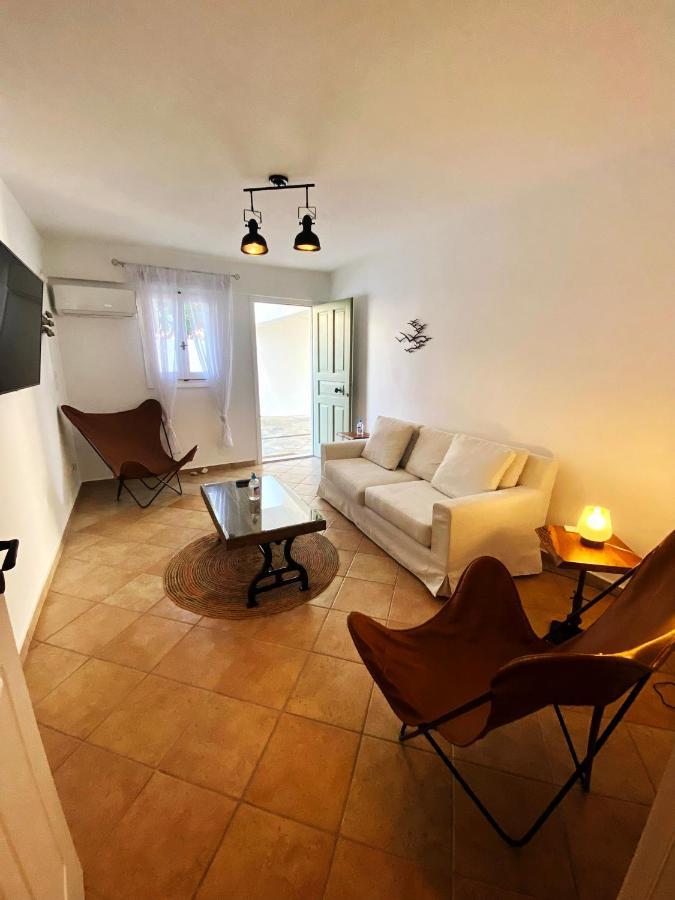 Andros 4 All Seasons Villas & Suites - Agios Petros Kipri  Bagian luar foto